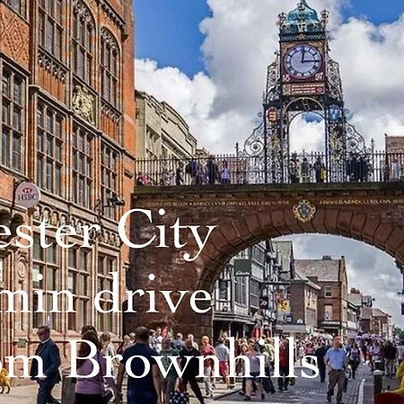 הוילה Eaton  Brownhills מראה חיצוני תמונה